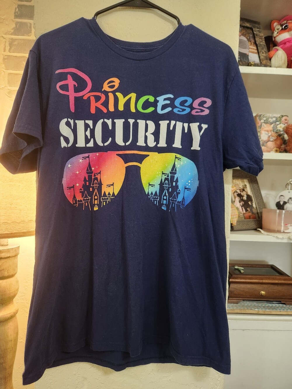 Princess Security Short Sleeve T-shirt Unbranded Size Large